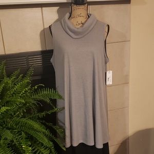 Lightweight Sleeveless grey sweater by a.n.a. 1X